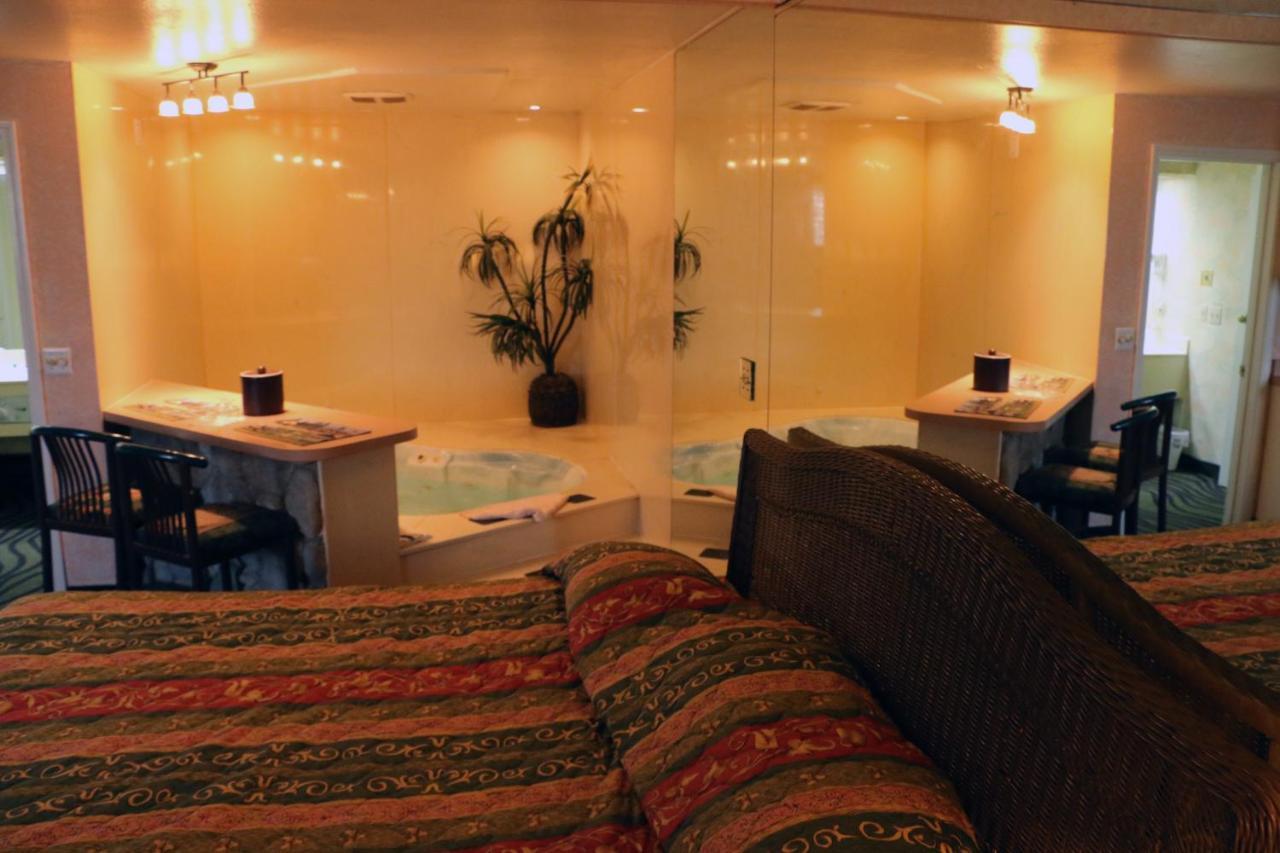 Bed Ford Inn Erie Экстерьер фото